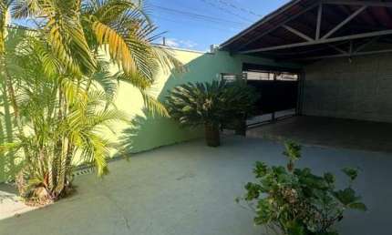 Casa para Venda em Araxá, JARDIM DAS OLIVEIRAS, 2 dormitórios, 1 banheiro, 4 vagas