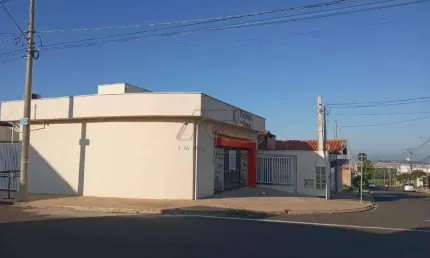 Casa comercial à venda no Pompéia, Piracicaba 
