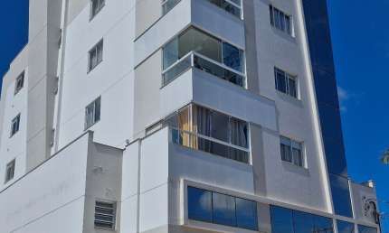 Apartamento com terraço na Vila Real, próximo a Gastronômica
