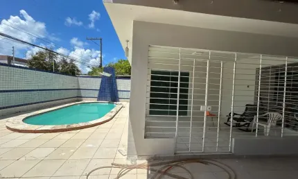 Casa com 5 quartos à venda na Rua Hermílio Gomes, 162, Campo Grande, Recife