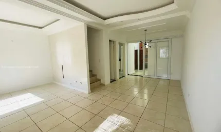 Casa em Condomínio para Locação em Mogi das Cruzes, Vila Oliveira, 3 dormitórios, 1 suíte, 2 banheiros, 2 vagas