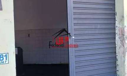 Loja Alugando na AV. Princesa Isabel com aproximadamente 25 m²