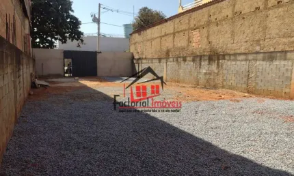 Lote com 360m² todo murado, ao lado do Anel Rodoviário