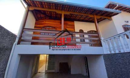 Casa com 3 quartos para alugar na Rua General Mascarenhas, Novo Progresso, Contagem