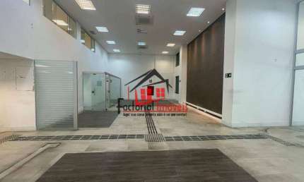 Loja com 620m² em rua de esquina com a Av. Amazonas