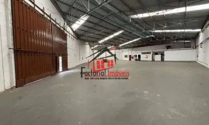 Galpão com 1200 metros próximo da av. cristiano machado