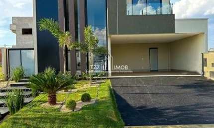 Sobrado com 4 suítes plenas, localizado no Parqville Pinheiros