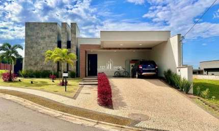 Casa Térrea, com 3 suítes plenas, localizada no Jardins Bolonha