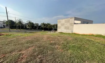 Terreno à venda no Jardim Veneza, Senador Canedo 