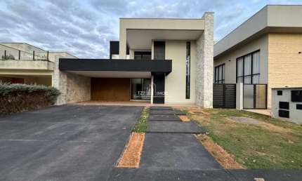 Sobrado no Portal do Sol Green com 3 suítes + Home Office.