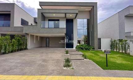 Sobrado com 4 suítes plenas, sendo uma master com Closet.