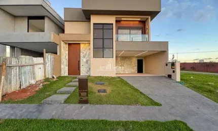 Sobrado com 3 suítes plenas + possibilidade de 4ª suíte.