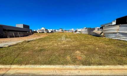 Lote plano Jardins Porto - Lote com 302,92m² - Quitado e Registrado