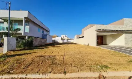 Terreno à venda no Jardim Veneza, Senador Canedo 