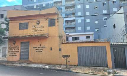 Espetacular casa tipo para venda com 6 quartos, sendo 1 suíte, 326m²