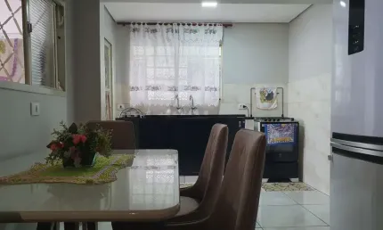 Elegante casa de vila para venda em Jardim Monte Carlo com 3 quartos, sendo 1 suíte, 160m²
