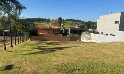 Atraente lote em condomínio para venda em Residencial e Empresarial Alphaville, 619m²