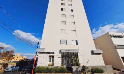 Apartamento com 2 quartos para alugar no Centro, São Carlos , 65 m2 por R$ 2.000