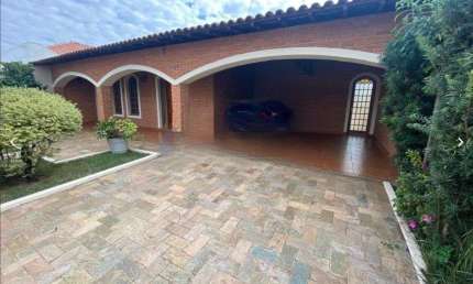 Casa com 5 quartos para alugar no Centro, São Carlos , 354 m2 por R$ 5.556