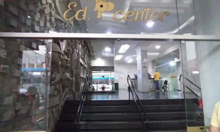 Imóvel Comercial para Venda em Juiz de Fora, Centro, 1 dormitório, 1 suíte, 1 banheiro