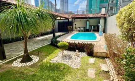 Alugo casa semi-mobiliado, com 4 quartos 2 suites em Piedade Jaboatão PE