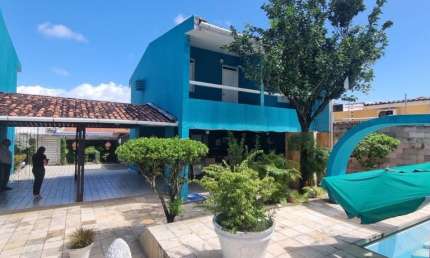 Vendo duas casa construida em um terreno    540m2 com uma área construida de 200m2 Jaboatão PE