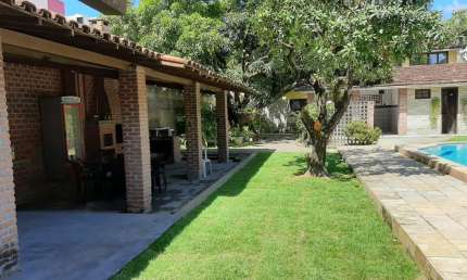 Vendo uma excelente casa em candeias com 1080m2 com 6 quartos na casa principal Jaboatão PE