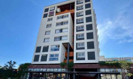Apartamento 2 Suítes Living 2 ambientes Lavabo Sacada e Churrasqueira Box Prédio