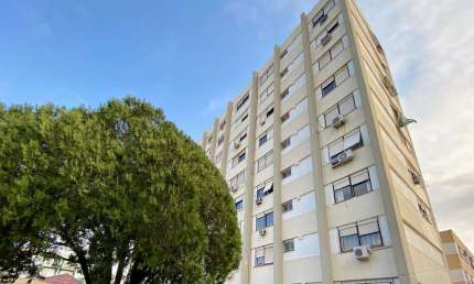 Excelente apartamento 3 dorm suite dependênca box elevador pertinho da UFN
