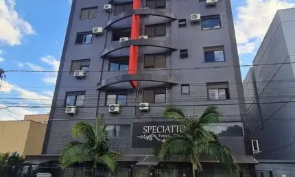 Apartamento Semi Mobiliado com 2 Dormitórios, Suíte, Churrasqueira e Garagem