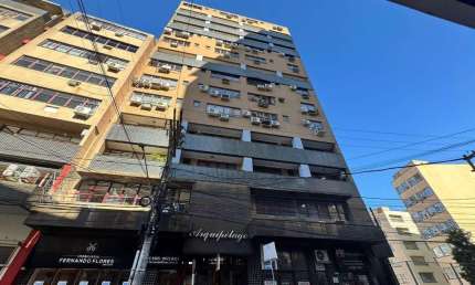 Sala Comercial - Mobiliada - Andar Alto - 2 garagens