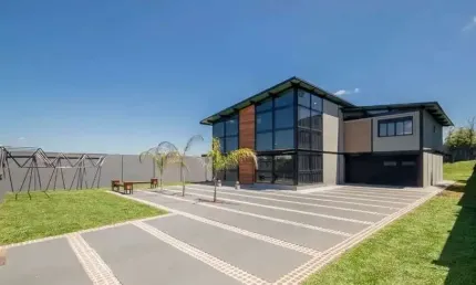 Casa 3 dormitórios  4 vagas no butiatuvinha, curitiba | ampliaza