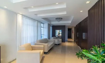 Apartamento para Venda em Curitiba, Cabral, 3 dormitórios, 1 suíte, 4 banheiros, 2 vagas