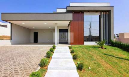 Casa à Venda, no condomínio Residencial Milano, localizado na cidade de Indaiatuba / SP.