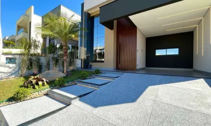Casa 3 suítes em indaiatuba: pé direito alto e lazer completo