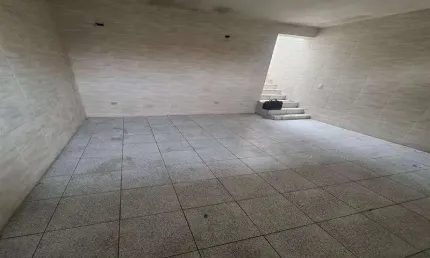Casa com 3 quartos para alugar na Rua dos Junquilhos, Vila Alpina, São Paulo