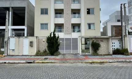 Apartamento no universitários em Tijucas com 56m², 2 dormitórios, churrasqueira