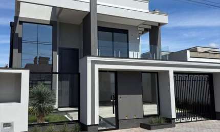 Casa a venda no bairro Joáia com 182m², 3 dormitórios, com closet e área gourmet