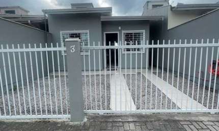 Casa á venda no bairro Joaia em Tijucas, possuindo 65m², com 2 dormitórios