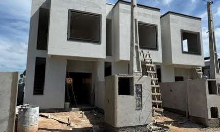 Sobrado a venda no bairro Joáia com 63m², 2 dormitórios, 1 vaga de garagem