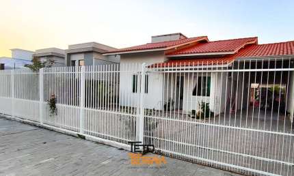 Casas á venda no mesmo lote no bairro Universitário a 1ª com 60m² a 2ª com 80m²