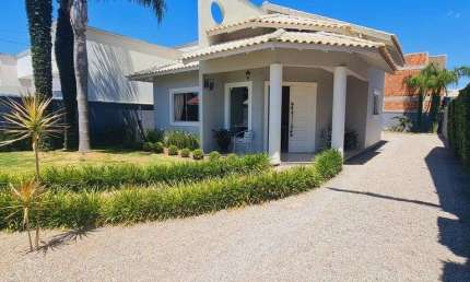 Casa á venda com 100m² no bairro Praça em Tijucas, 2 dormitórios, semi mobiliada