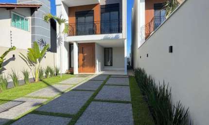Excelente Sobrado com Piscina - Residencial Caribe 132,83m²