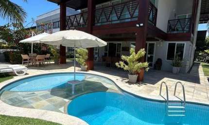 Casa de Praia 287m² com 4 suítes, piscina, churrasqueira, 4 garagens, totalmente mobiliada, à venda