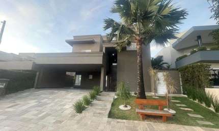 Casa à venda no bairro Parque Residencial Damha V em São José do Rio Preto/SP