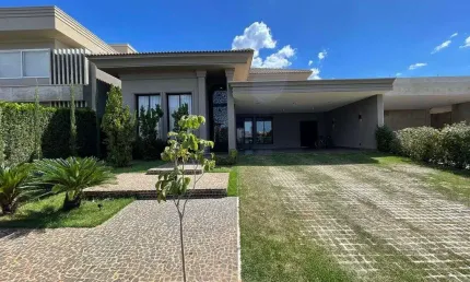 Casa à venda no bairro Residencial Eco Village I em São José do Rio Preto/SP