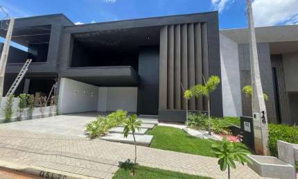 Casa à venda no bairro Parque Residencial Damha em São José do Rio Preto/SP