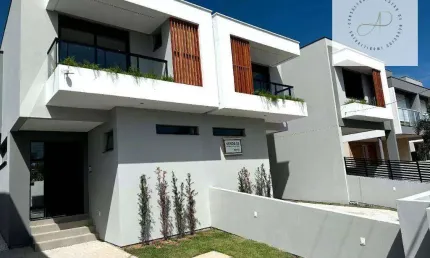 Casa com 3 dormitórios à venda, 138 m² por R$ 1.249.000,00 - Campeche Central - Florianópolis/SC