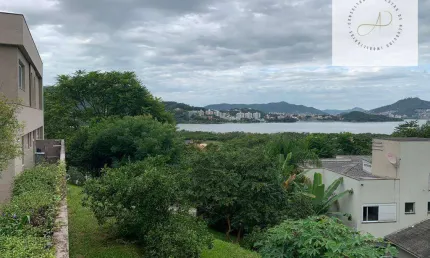 Terreno à venda, 700 m² por R$ 2.300.000,00 - Cacupé - Florianópolis/SC
