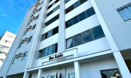 Apartamento mobiliado e equipado com dois quaretos!